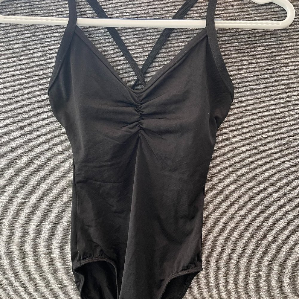 Motion Wear 2639 Keyhole back cami